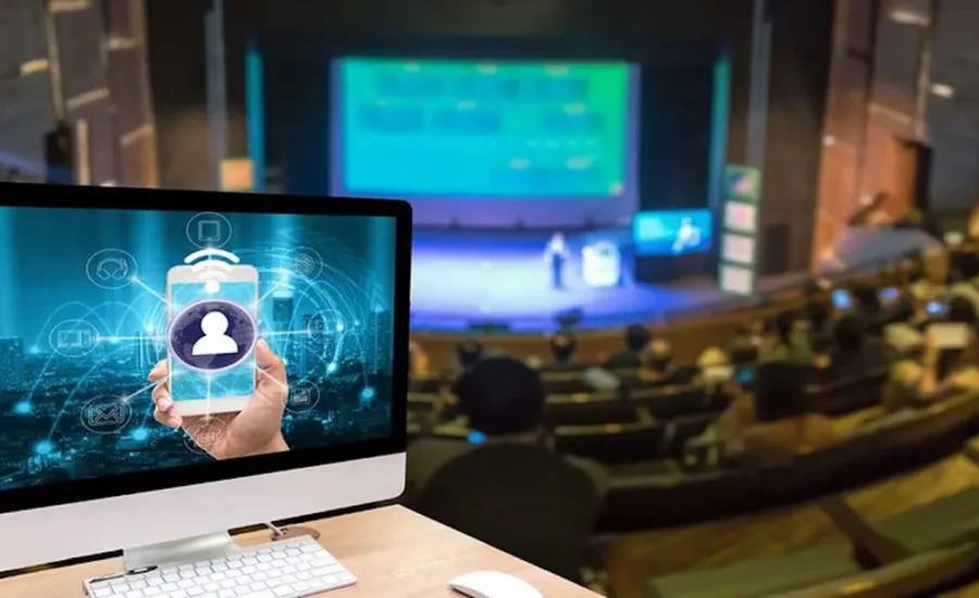 Comment Organiser un Événement Hybride Réussi : Combiner Présentiel et Virtuel pour Maximiser l’Impact